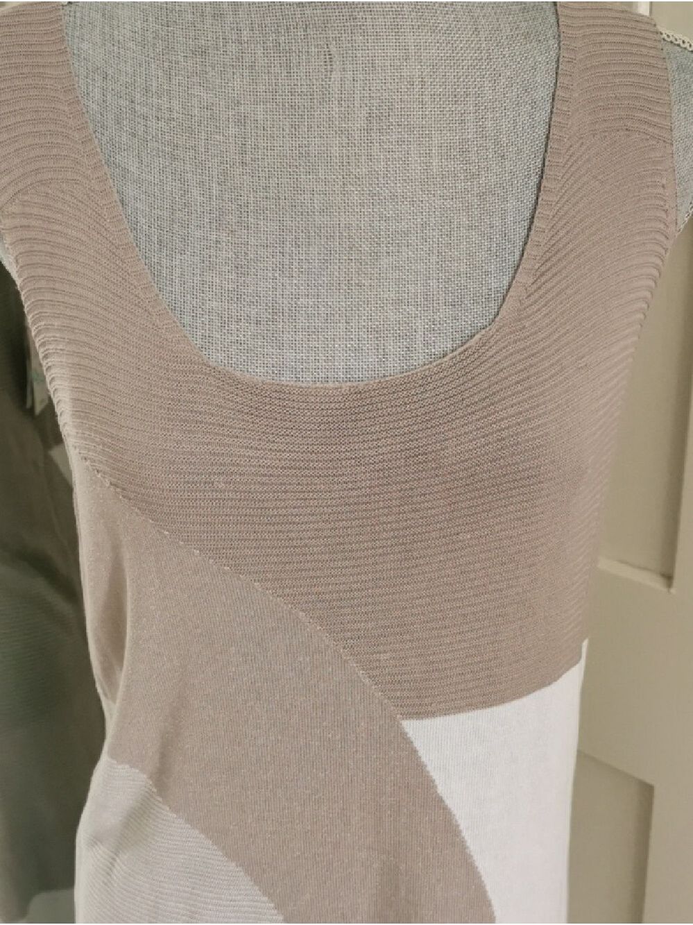 NWT Womens Bohochic Sleeveless Two Tone Beachy Colorblock Dress. Size M - Picture 2 of 6